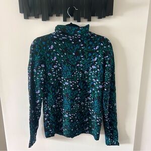NWOT Thief & Bandit Everyday Turtleneck